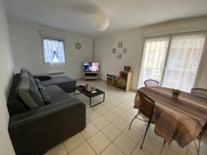 Beautiful quiet and spacious 61 m2 apartment near the city center and the sea